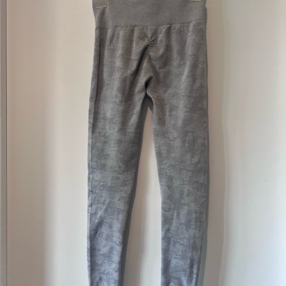 Women’s Gymshark Leggings - Picture 3 of 5